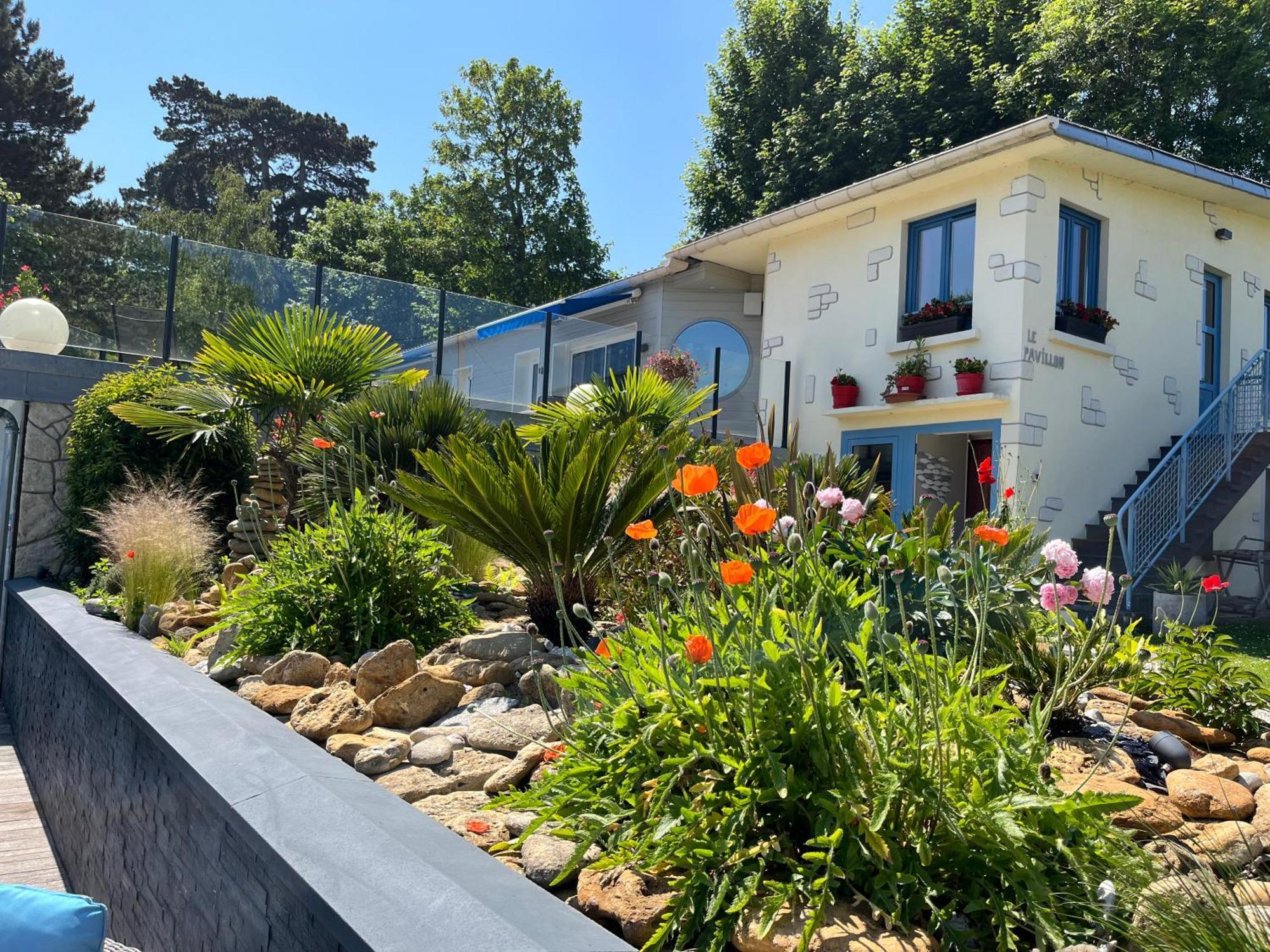 Hotel La Piscine Villers-sur-Mer Exterior photo